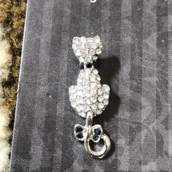 Rhinestone Cat Earrings With Dangle Tail. - Picture 3 of 6